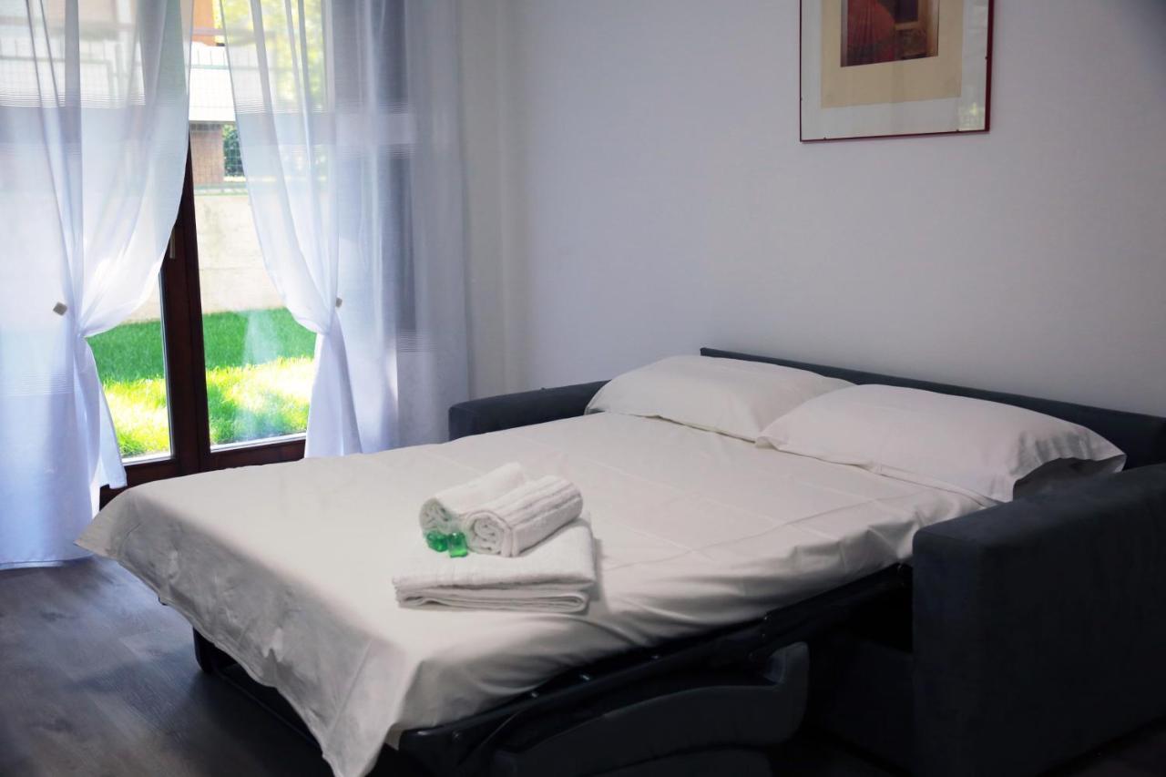 Holiday Residence With Private Garden Buitenkant foto