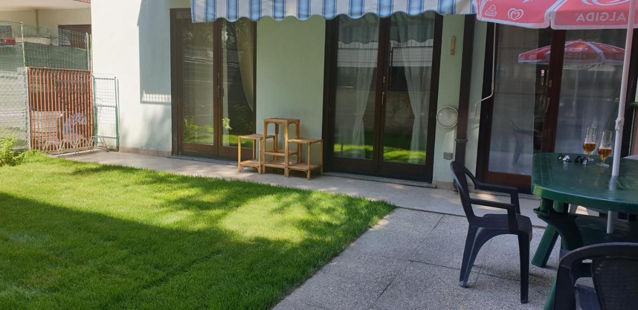Holiday Residence With Private Garden Buitenkant foto